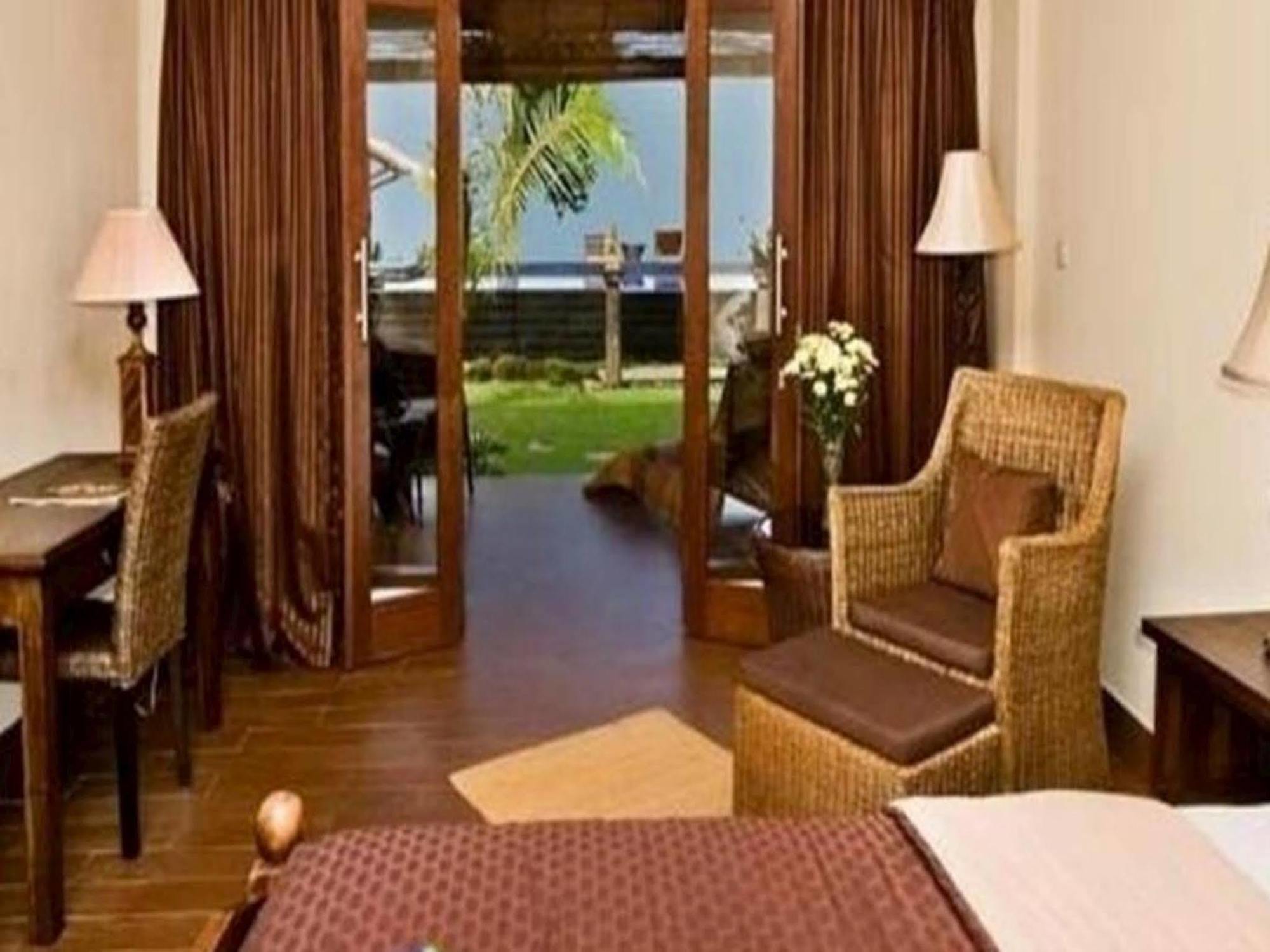 Sunsethouse Lombok Hotel Mangsit Buitenkant foto