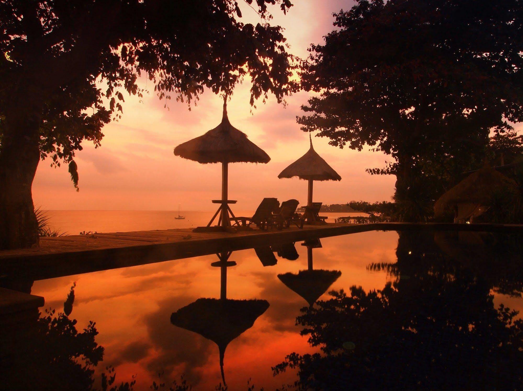 Sunsethouse Lombok Hotel Mangsit Buitenkant foto